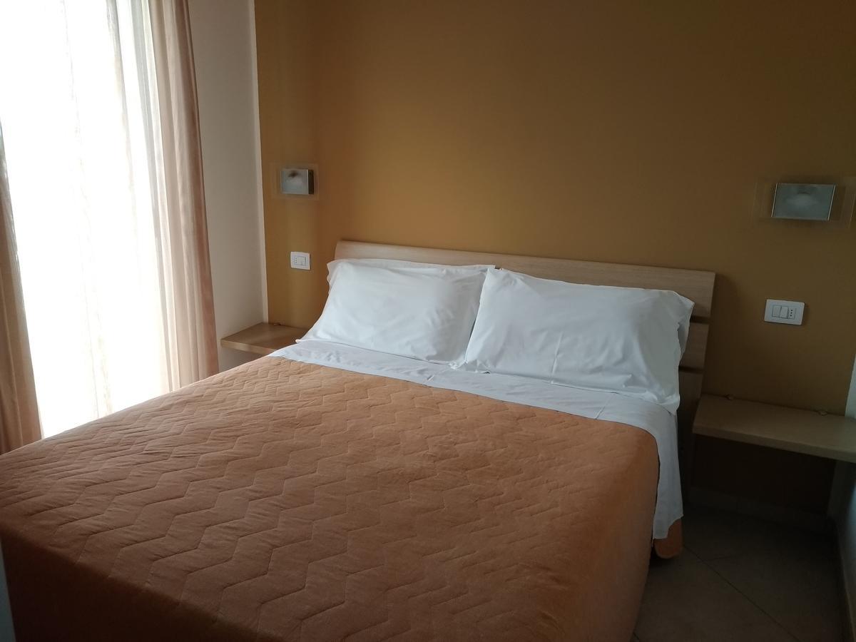 Residence Ilario Suite Hotel Riccione Exterior foto